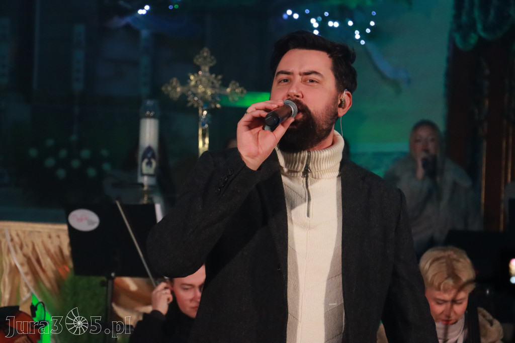 Fotorelacja: Koncert Kolęd w Myszkowie z Eweliną Flintą i Myszkovia Band
