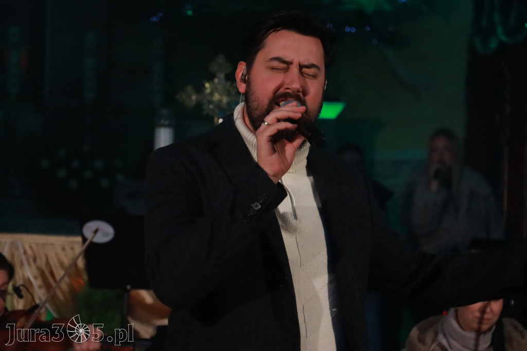 Fotorelacja: Koncert Kolęd w Myszkowie z Eweliną Flintą i Myszkovia Band