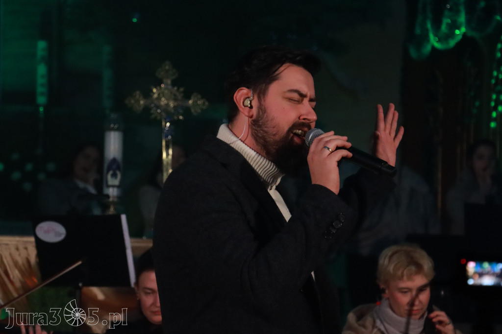 Fotorelacja: Koncert Kolęd w Myszkowie z Eweliną Flintą i Myszkovia Band