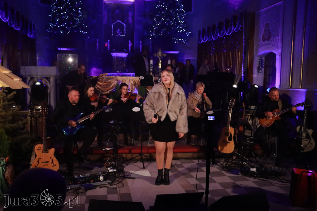 Fotorelacja: Koncert Kolęd w Myszkowie z Eweliną Flintą i Myszkovia Band