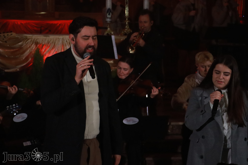 Fotorelacja: Koncert Kolęd w Myszkowie z Eweliną Flintą i Myszkovia Band