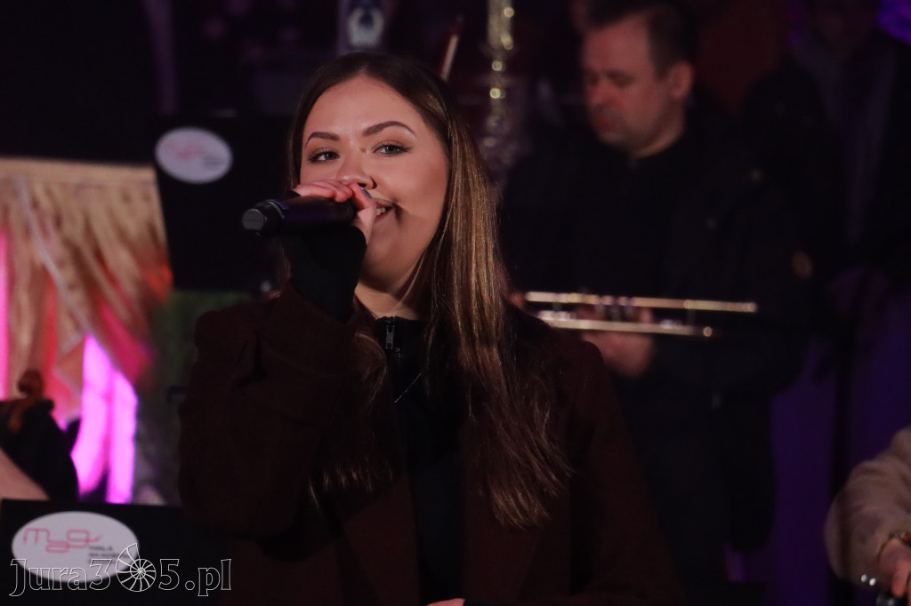 Fotorelacja: Koncert Kolęd w Myszkowie z Eweliną Flintą i Myszkovia Band