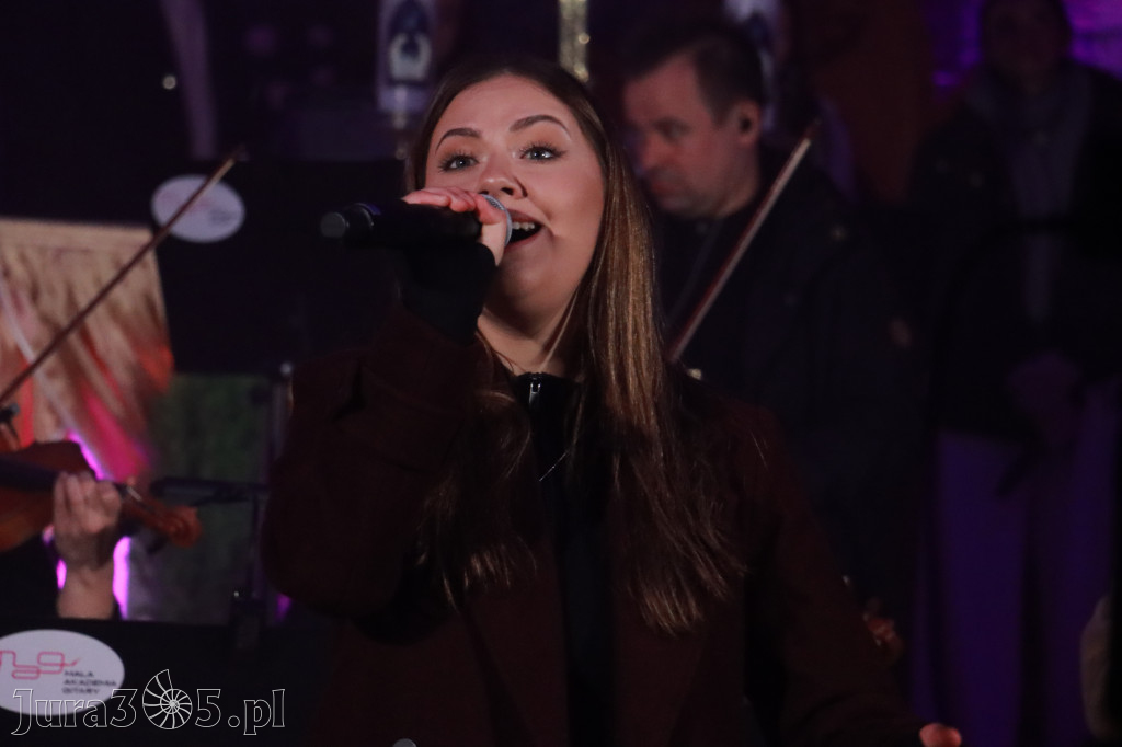 Fotorelacja: Koncert Kolęd w Myszkowie z Eweliną Flintą i Myszkovia Band