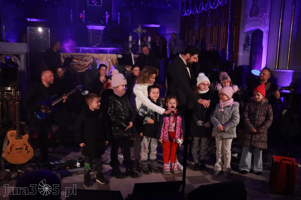 Fotorelacja: Koncert Kolęd w Myszkowie z Eweliną Flintą i Myszkovia Band