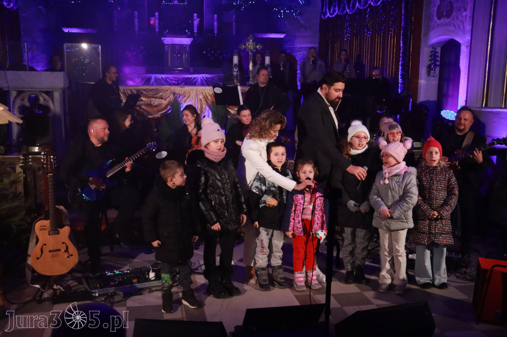 Fotorelacja: Koncert Kolęd w Myszkowie z Eweliną Flintą i Myszkovia Band