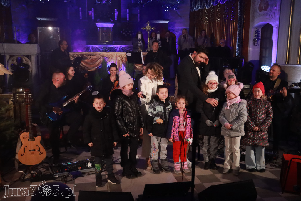 Fotorelacja: Koncert Kolęd w Myszkowie z Eweliną Flintą i Myszkovia Band