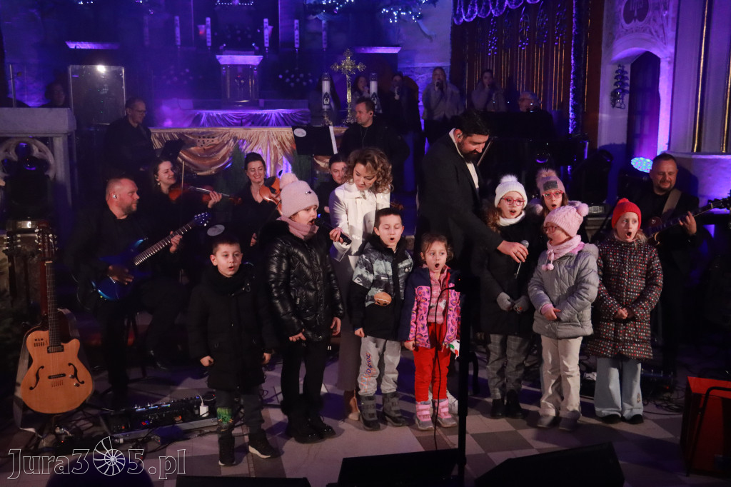 Fotorelacja: Koncert Kolęd w Myszkowie z Eweliną Flintą i Myszkovia Band
