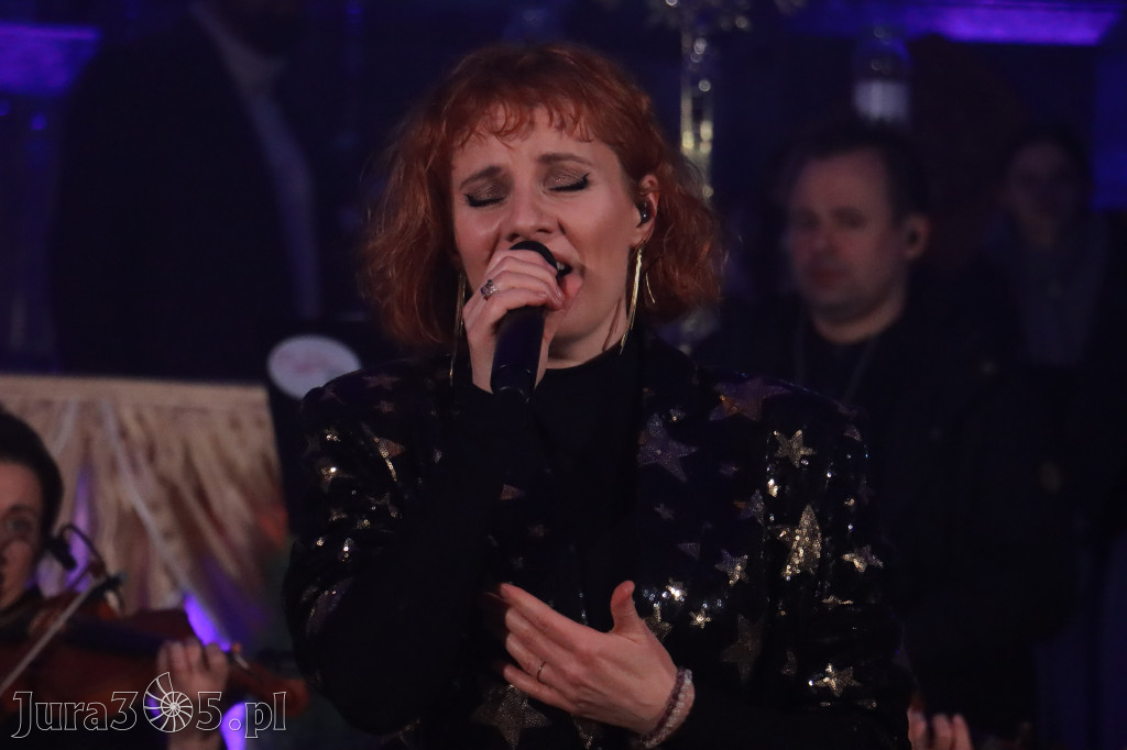Fotorelacja: Koncert Kolęd w Myszkowie z Eweliną Flintą i Myszkovia Band