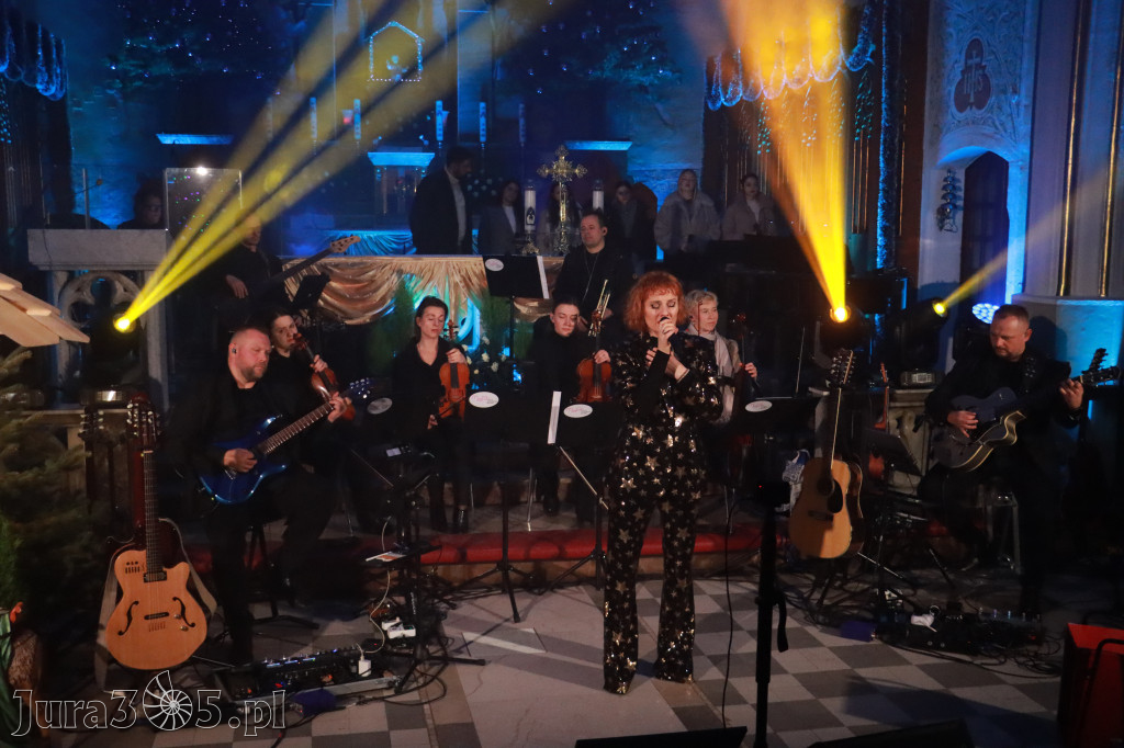 Fotorelacja: Koncert Kolęd w Myszkowie z Eweliną Flintą i Myszkovia Band