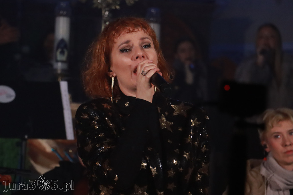 Fotorelacja: Koncert Kolęd w Myszkowie z Eweliną Flintą i Myszkovia Band