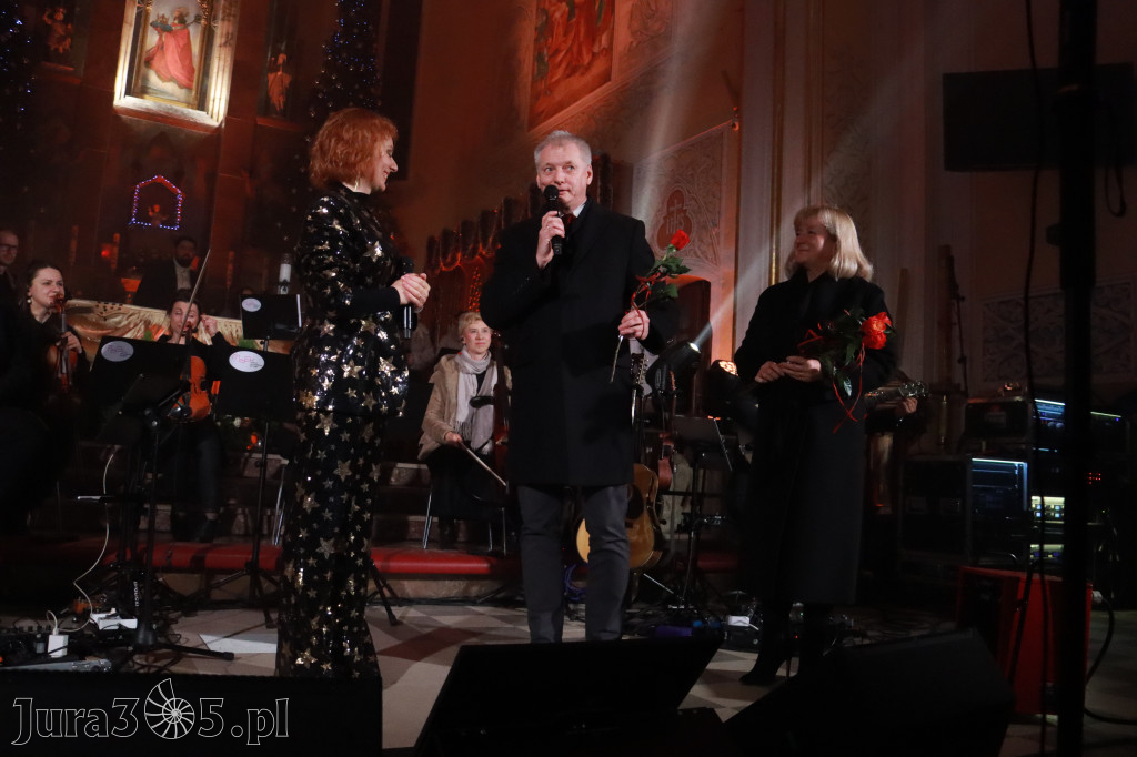 Fotorelacja: Koncert Kolęd w Myszkowie z Eweliną Flintą i Myszkovia Band