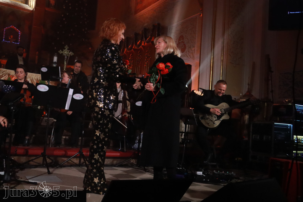 Fotorelacja: Koncert Kolęd w Myszkowie z Eweliną Flintą i Myszkovia Band