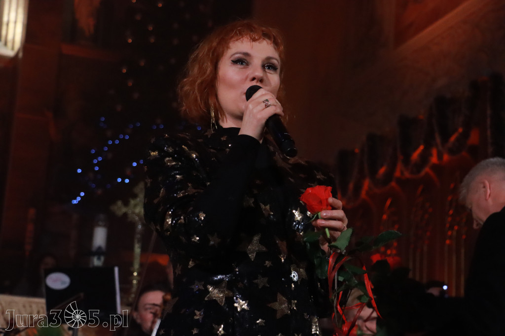 Fotorelacja: Koncert Kolęd w Myszkowie z Eweliną Flintą i Myszkovia Band