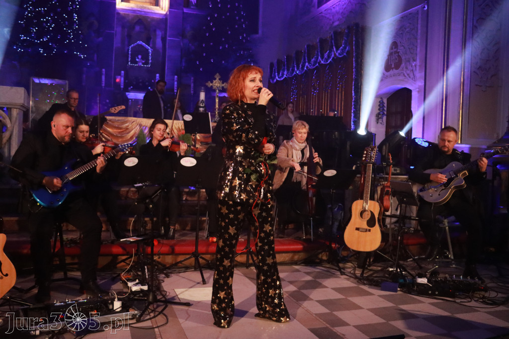 Fotorelacja: Koncert Kolęd w Myszkowie z Eweliną Flintą i Myszkovia Band