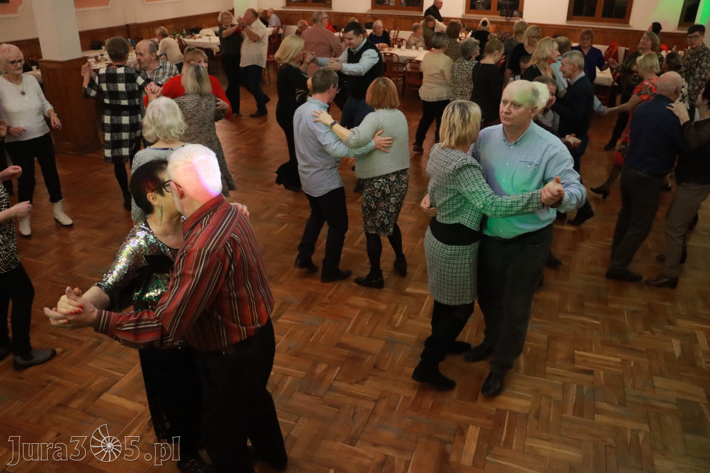 Fotorelacja: Karnawałowa Potańcówka w Pałacyku nad Wartą w Zawierciu