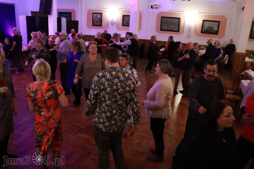 Fotorelacja: Karnawałowa Potańcówka w Pałacyku nad Wartą w Zawierciu
