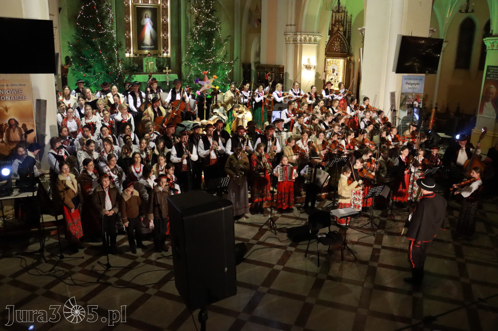 Fotorelacja: Koncert Bożonarodzeniowy kapeli Głos Beskidu w Zawierciu