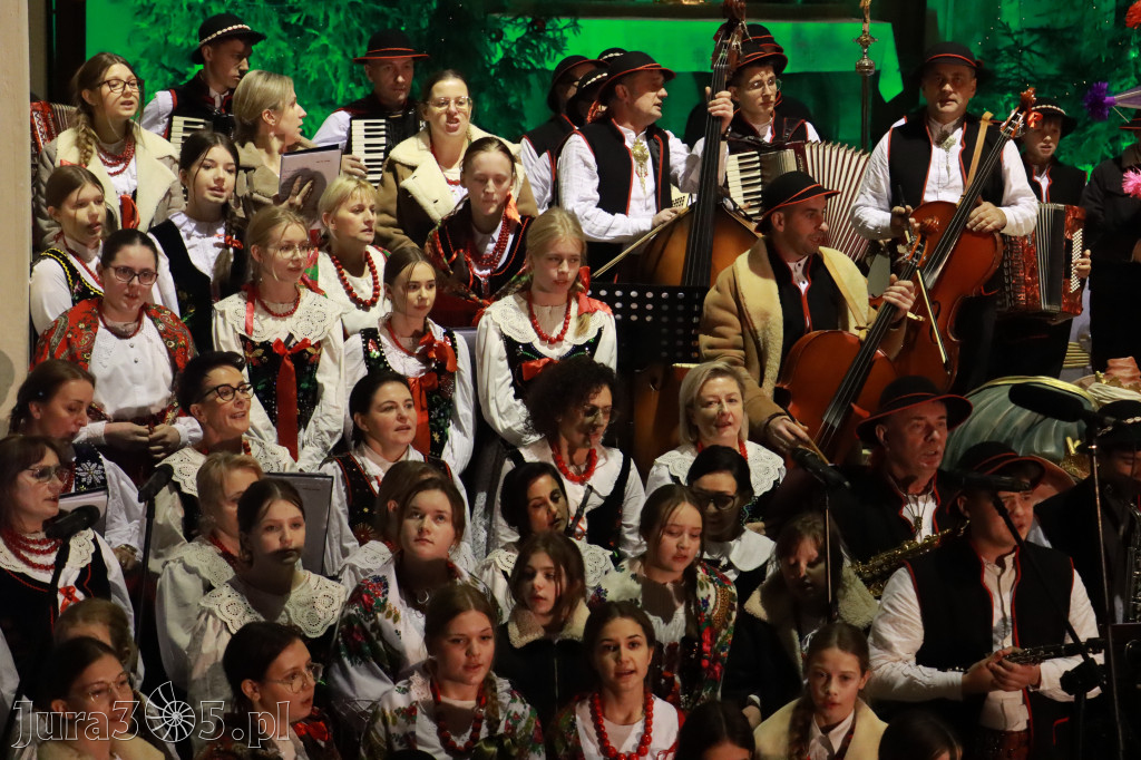 Fotorelacja: Koncert Bożonarodzeniowy kapeli Głos Beskidu w Zawierciu