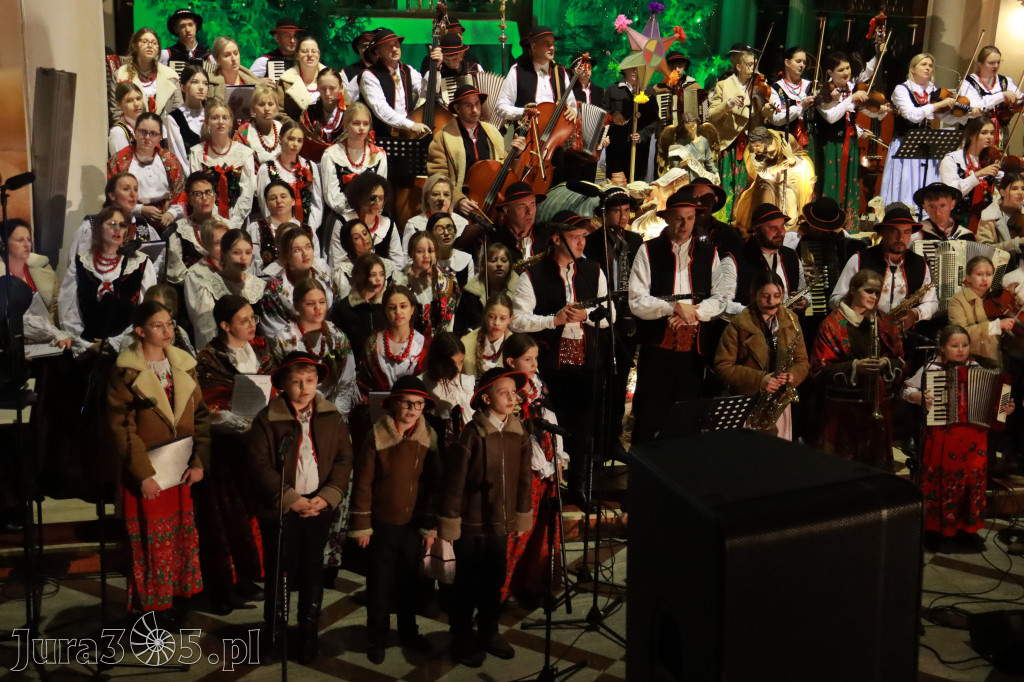 Fotorelacja: Koncert Bożonarodzeniowy kapeli Głos Beskidu w Zawierciu