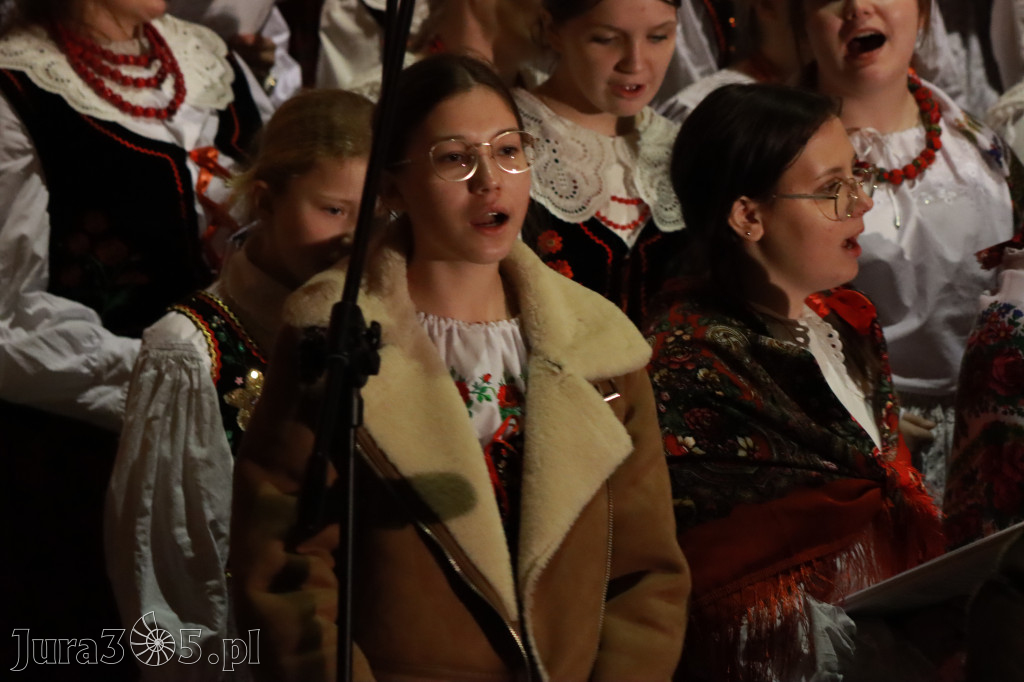 Fotorelacja: Koncert Bożonarodzeniowy kapeli Głos Beskidu w Zawierciu