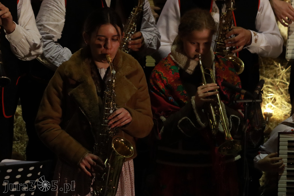 Fotorelacja: Koncert Bożonarodzeniowy kapeli Głos Beskidu w Zawierciu