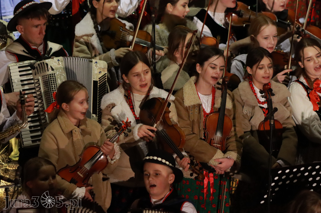 Fotorelacja: Koncert Bożonarodzeniowy kapeli Głos Beskidu w Zawierciu