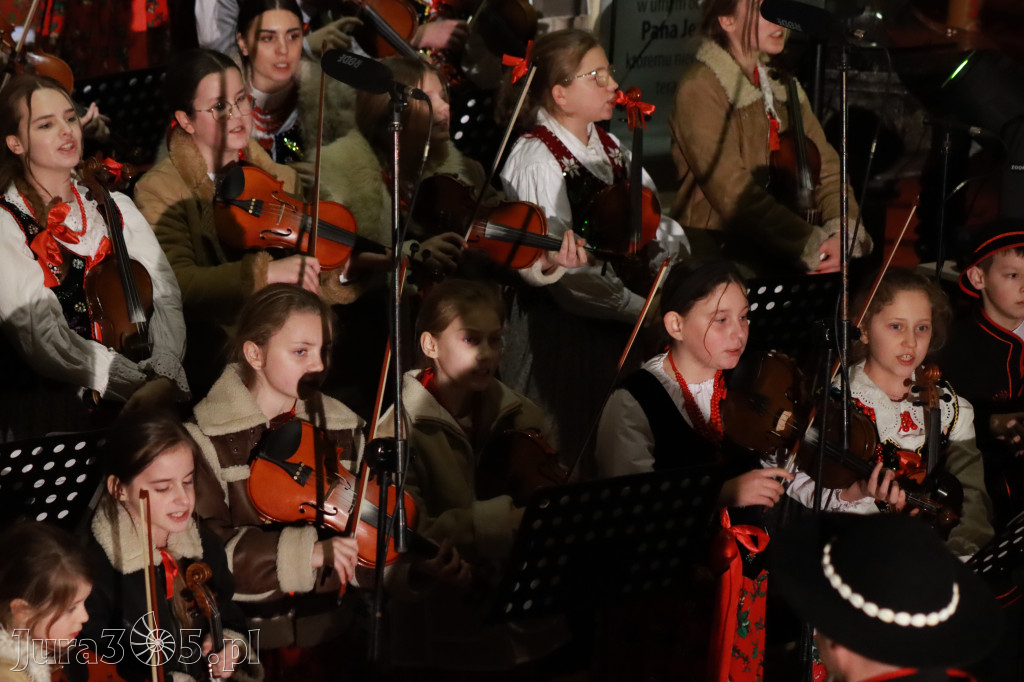 Fotorelacja: Koncert Bożonarodzeniowy kapeli Głos Beskidu w Zawierciu