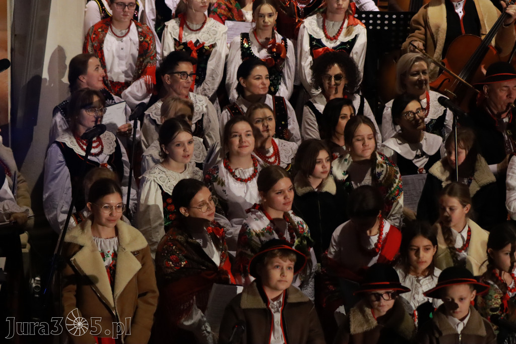 Fotorelacja: Koncert Bożonarodzeniowy kapeli Głos Beskidu w Zawierciu