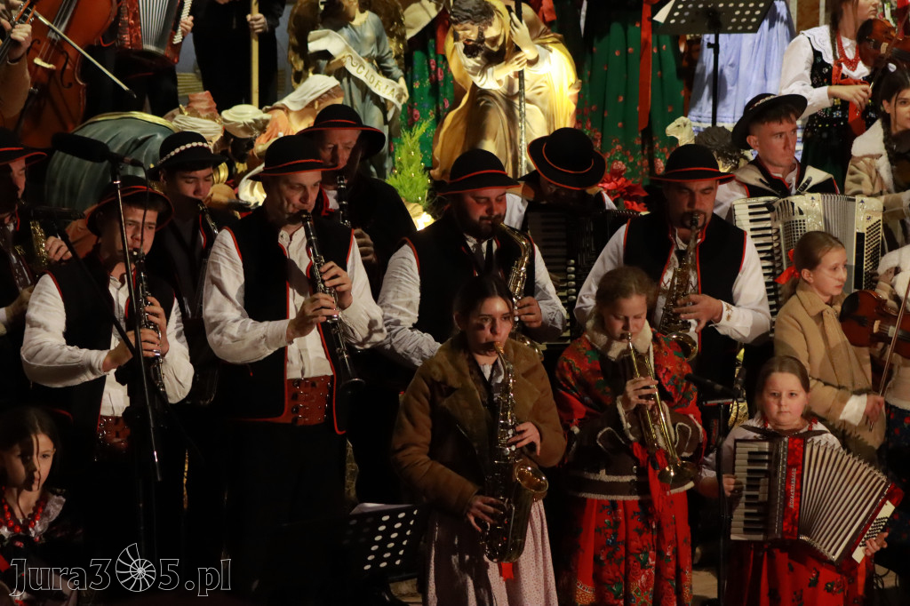 Fotorelacja: Koncert Bożonarodzeniowy kapeli Głos Beskidu w Zawierciu