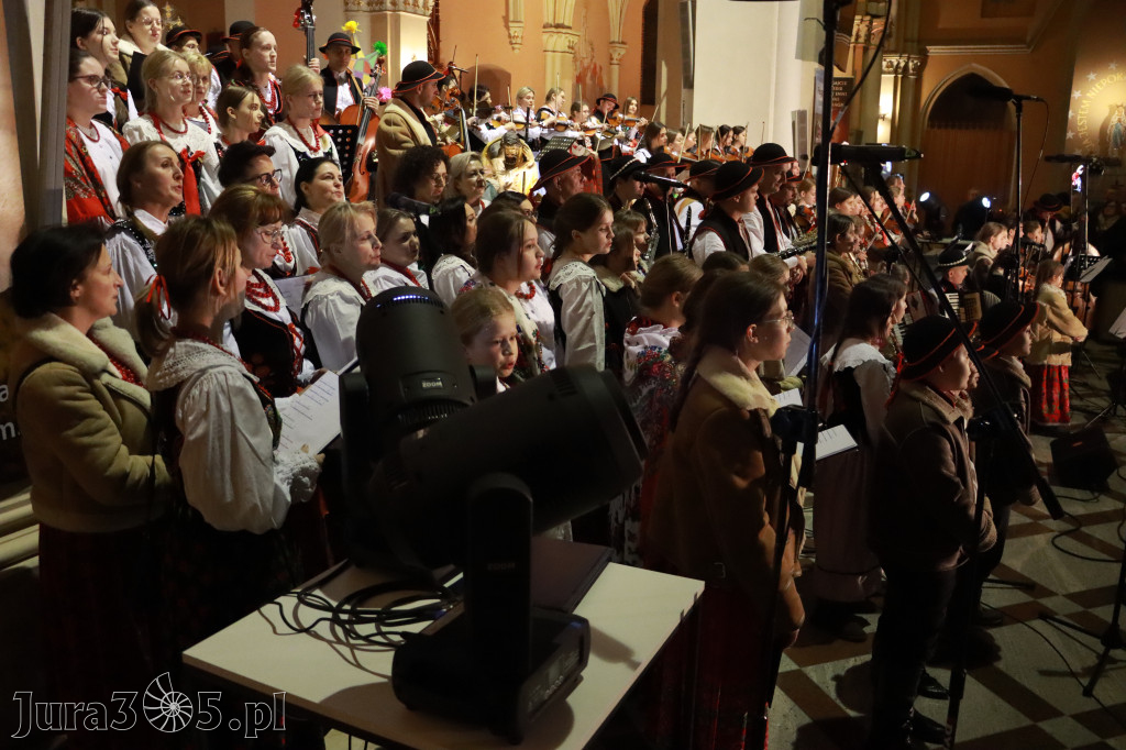 Fotorelacja: Koncert Bożonarodzeniowy kapeli Głos Beskidu w Zawierciu