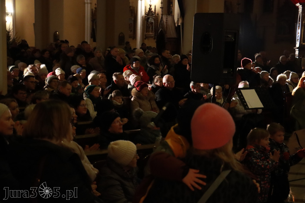 Fotorelacja: Koncert Bożonarodzeniowy kapeli Głos Beskidu w Zawierciu