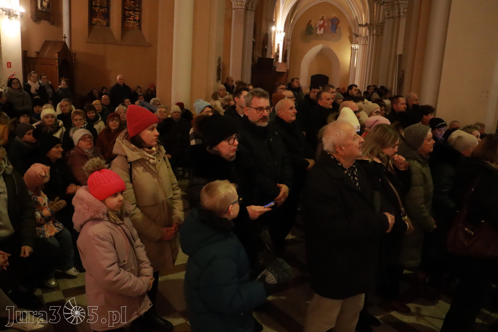 Fotorelacja: Koncert Bożonarodzeniowy kapeli Głos Beskidu w Zawierciu
