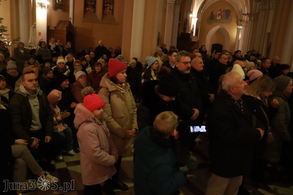 Fotorelacja: Koncert Bożonarodzeniowy kapeli Głos Beskidu w Zawierciu
