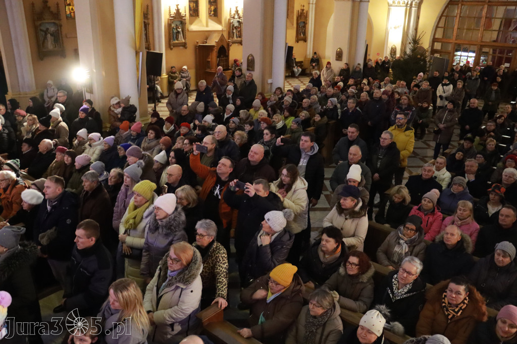 Fotorelacja: Koncert Bożonarodzeniowy kapeli Głos Beskidu w Zawierciu