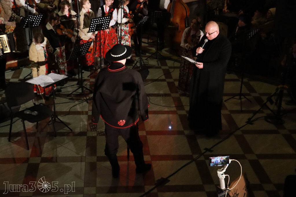 Fotorelacja: Koncert Bożonarodzeniowy kapeli Głos Beskidu w Zawierciu