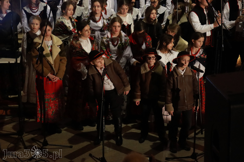 Fotorelacja: Koncert Bożonarodzeniowy kapeli Głos Beskidu w Zawierciu