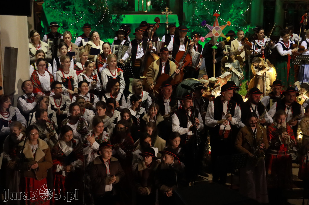 Fotorelacja: Koncert Bożonarodzeniowy kapeli Głos Beskidu w Zawierciu
