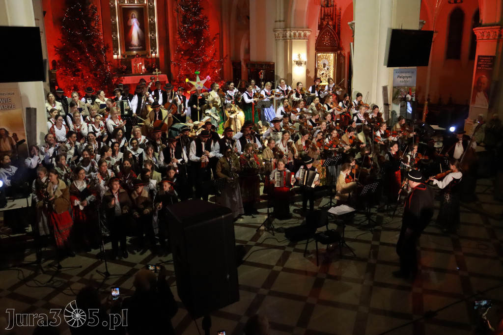 Fotorelacja: Koncert Bożonarodzeniowy kapeli Głos Beskidu w Zawierciu