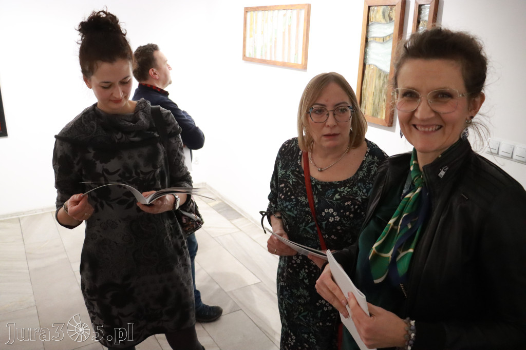 Fotorelacja: Finisaż wystawy „ARTYŚCI NA 110” w Zawierciu.