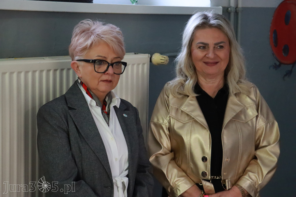 Fotorelacja: ZAKĄTEK NATURY w Szkole Podstawowej w Poraju