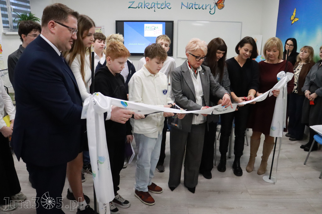 Fotorelacja: ZAKĄTEK NATURY w Szkole Podstawowej w Poraju