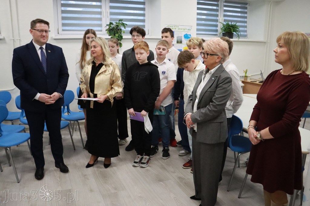 Fotorelacja: ZAKĄTEK NATURY w Szkole Podstawowej w Poraju