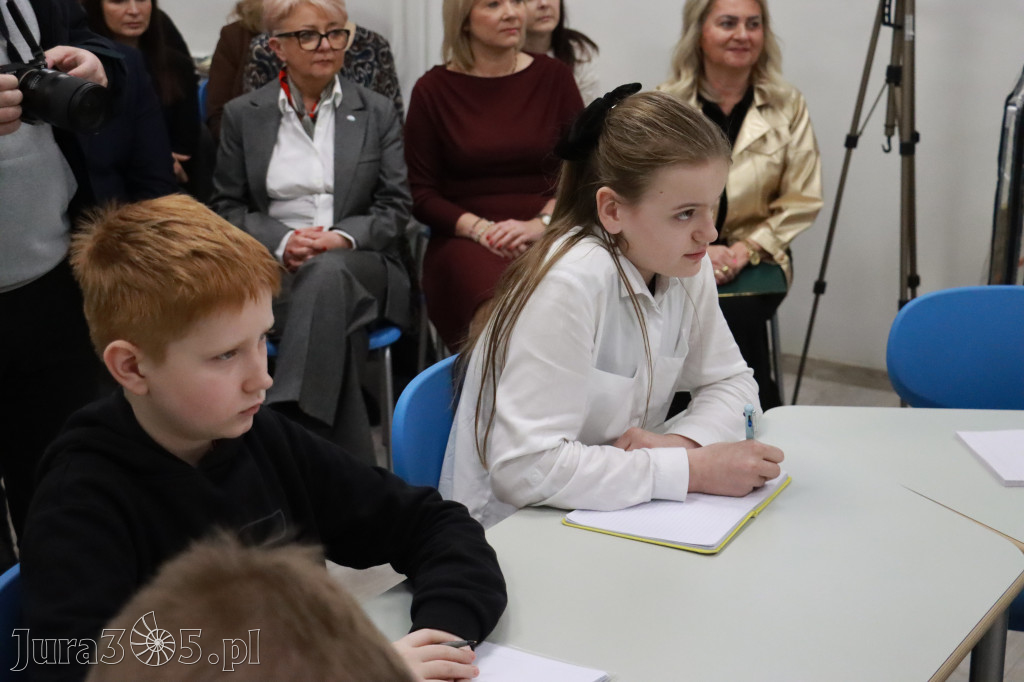 Fotorelacja: ZAKĄTEK NATURY w Szkole Podstawowej w Poraju