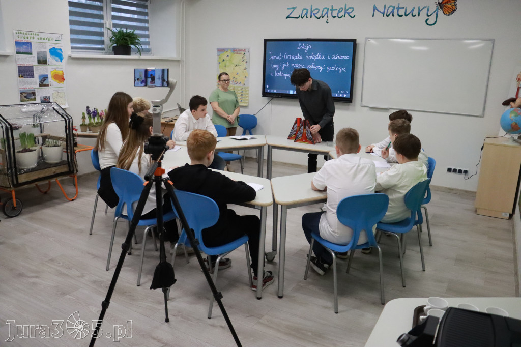 Fotorelacja: ZAKĄTEK NATURY w Szkole Podstawowej w Poraju
