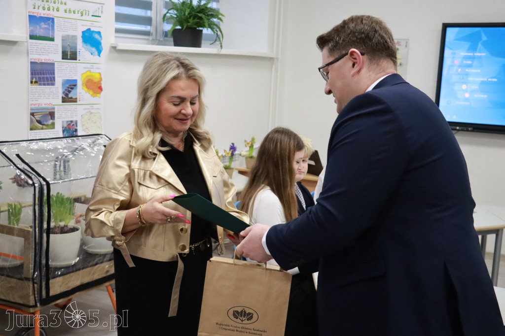 Fotorelacja: ZAKĄTEK NATURY w Szkole Podstawowej w Poraju