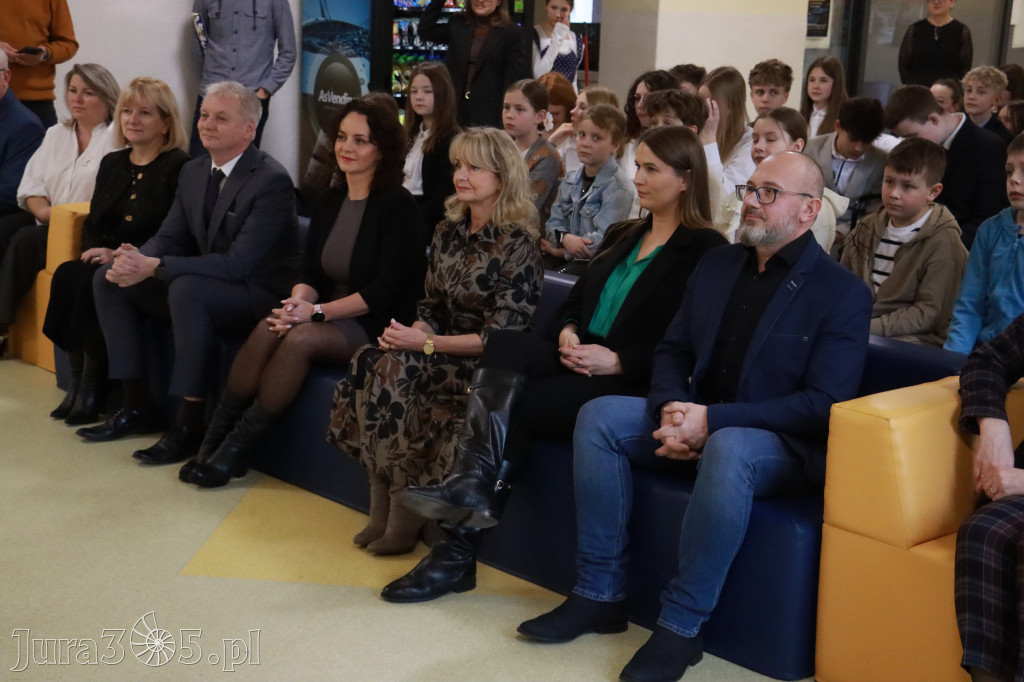 Fotorelacja: Uroczyste otwarcie windy oraz świetlicy szkolnej w SP3 Myszków