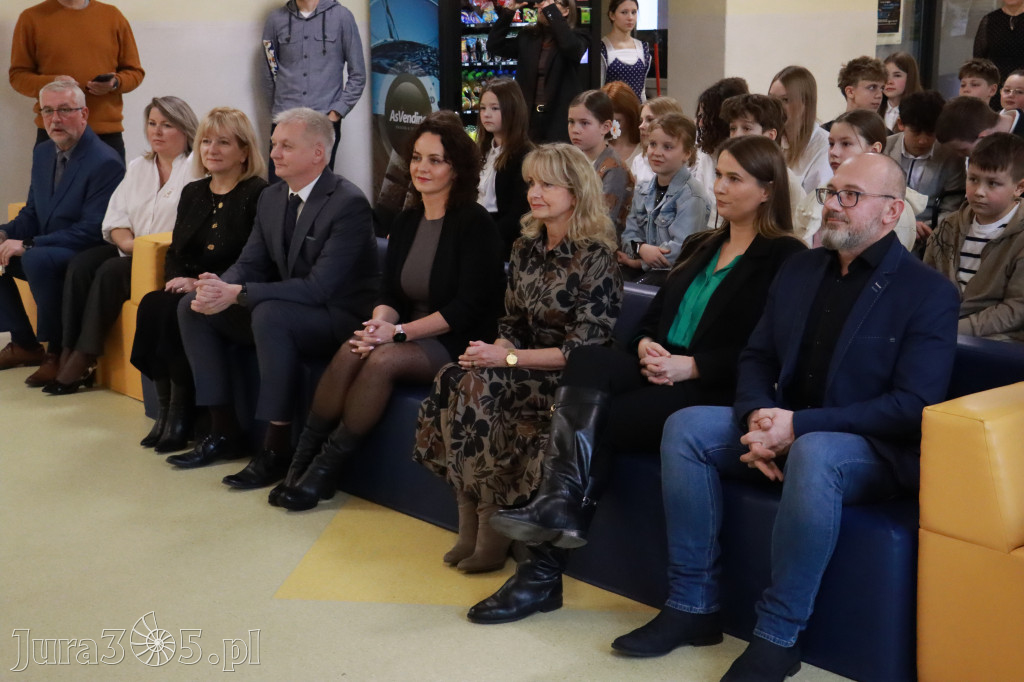 Fotorelacja: Uroczyste otwarcie windy oraz świetlicy szkolnej w SP3 Myszków