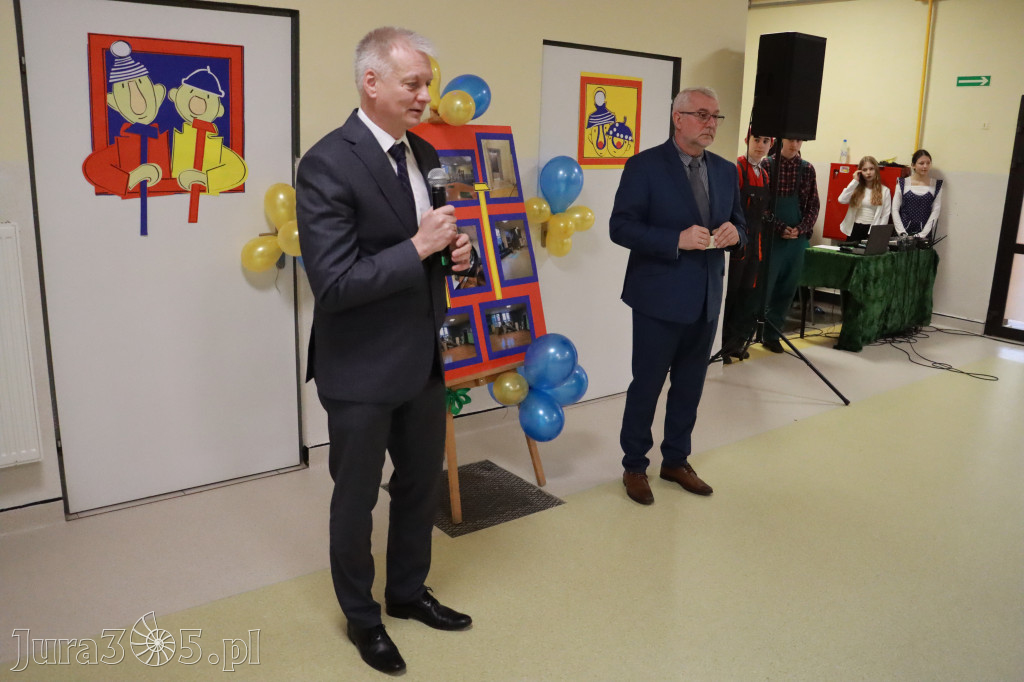 Fotorelacja: Uroczyste otwarcie windy oraz świetlicy szkolnej w SP3 Myszków