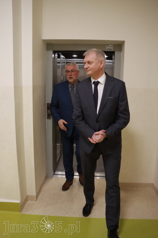 Fotorelacja: Uroczyste otwarcie windy oraz świetlicy szkolnej w SP3 Myszków