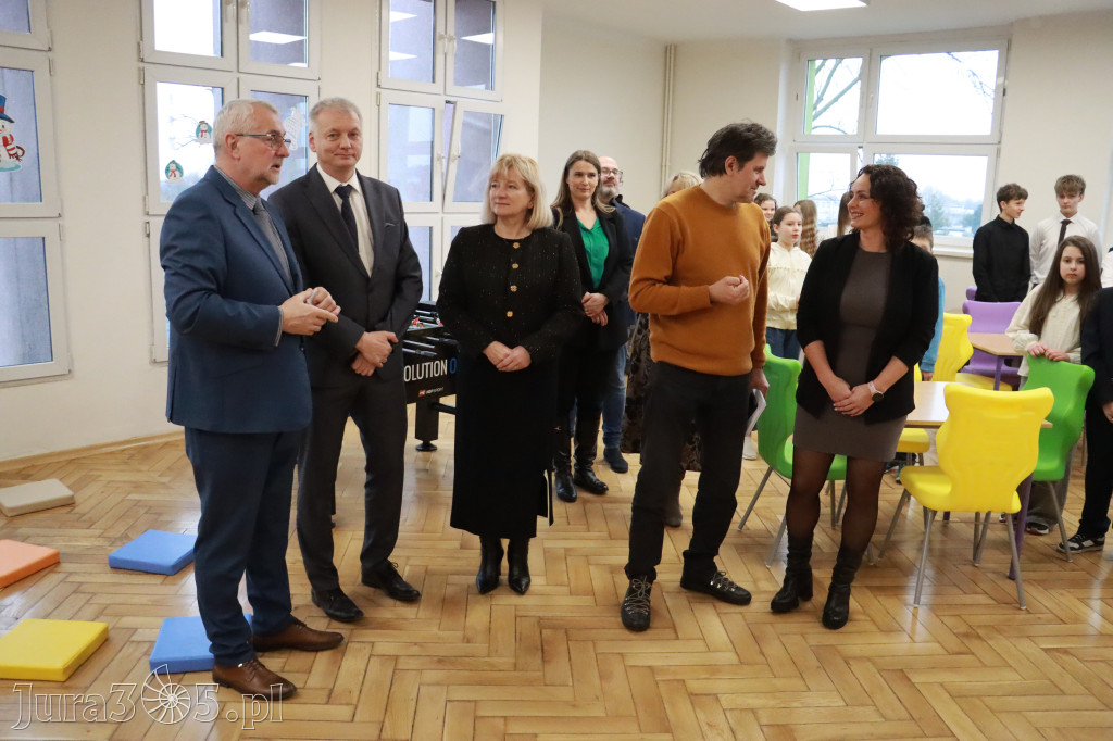 Fotorelacja: Uroczyste otwarcie windy oraz świetlicy szkolnej w SP3 Myszków